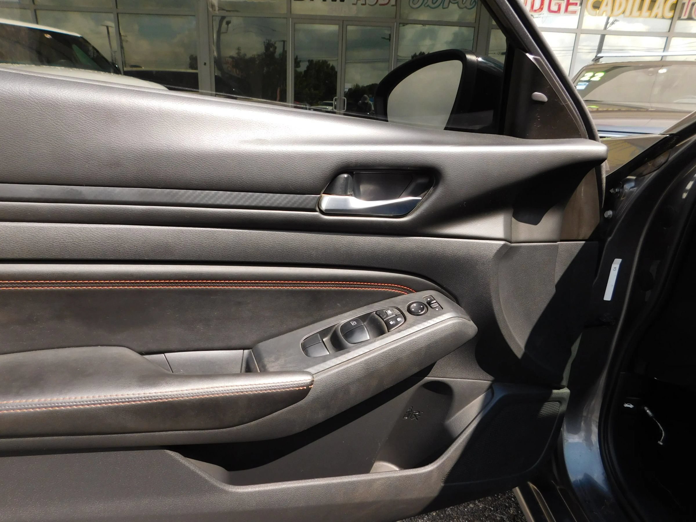 Used 2021 Nissan Altima 2.5 SR FWD image 13