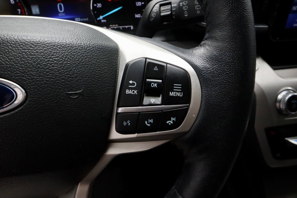 Used 2023 Ford Explorer XLT w/ Equipment Group 202A AWD/4WD image 30