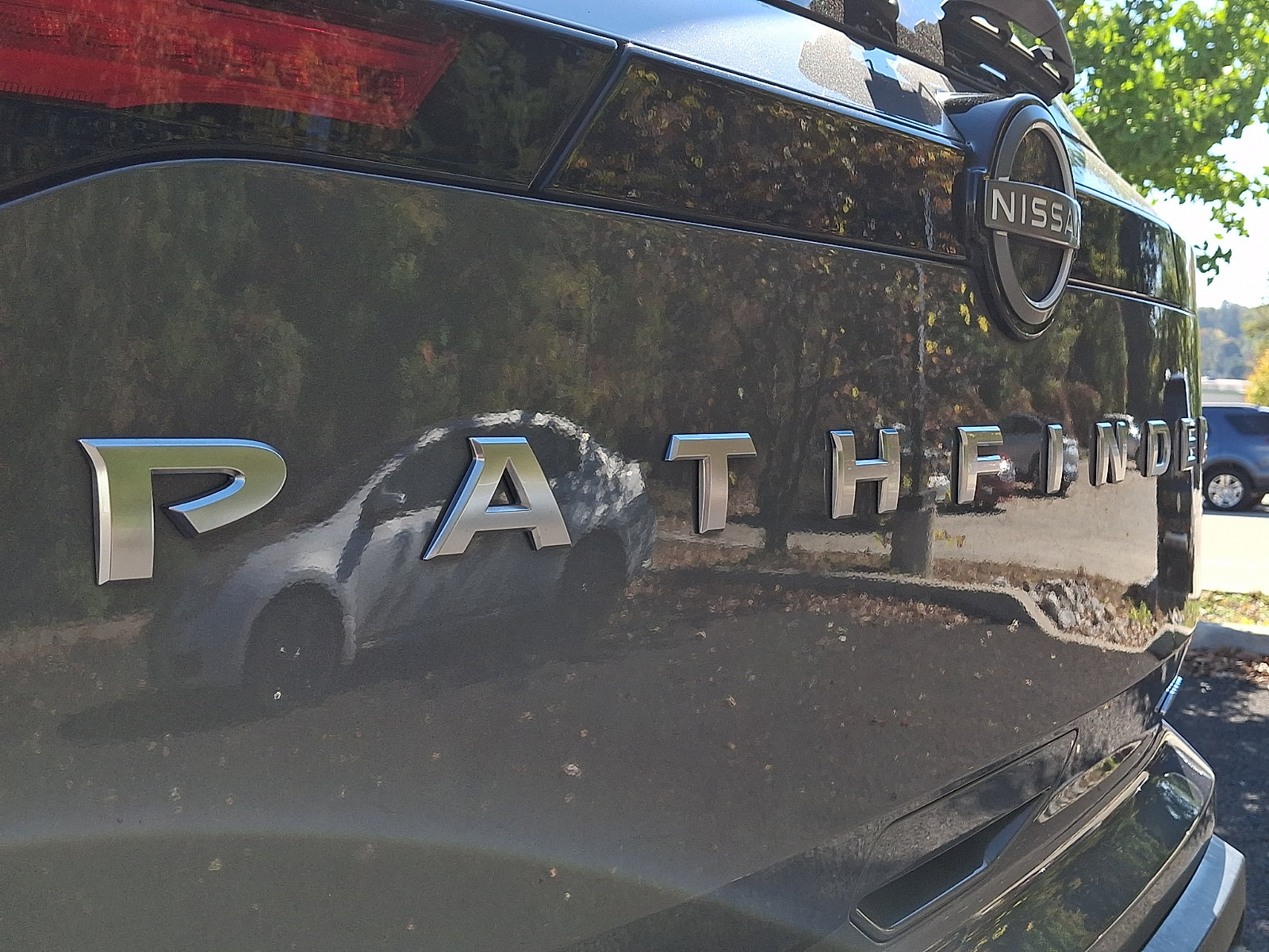 Certified 2024 Nissan Pathfinder S AWD/4WD image 29