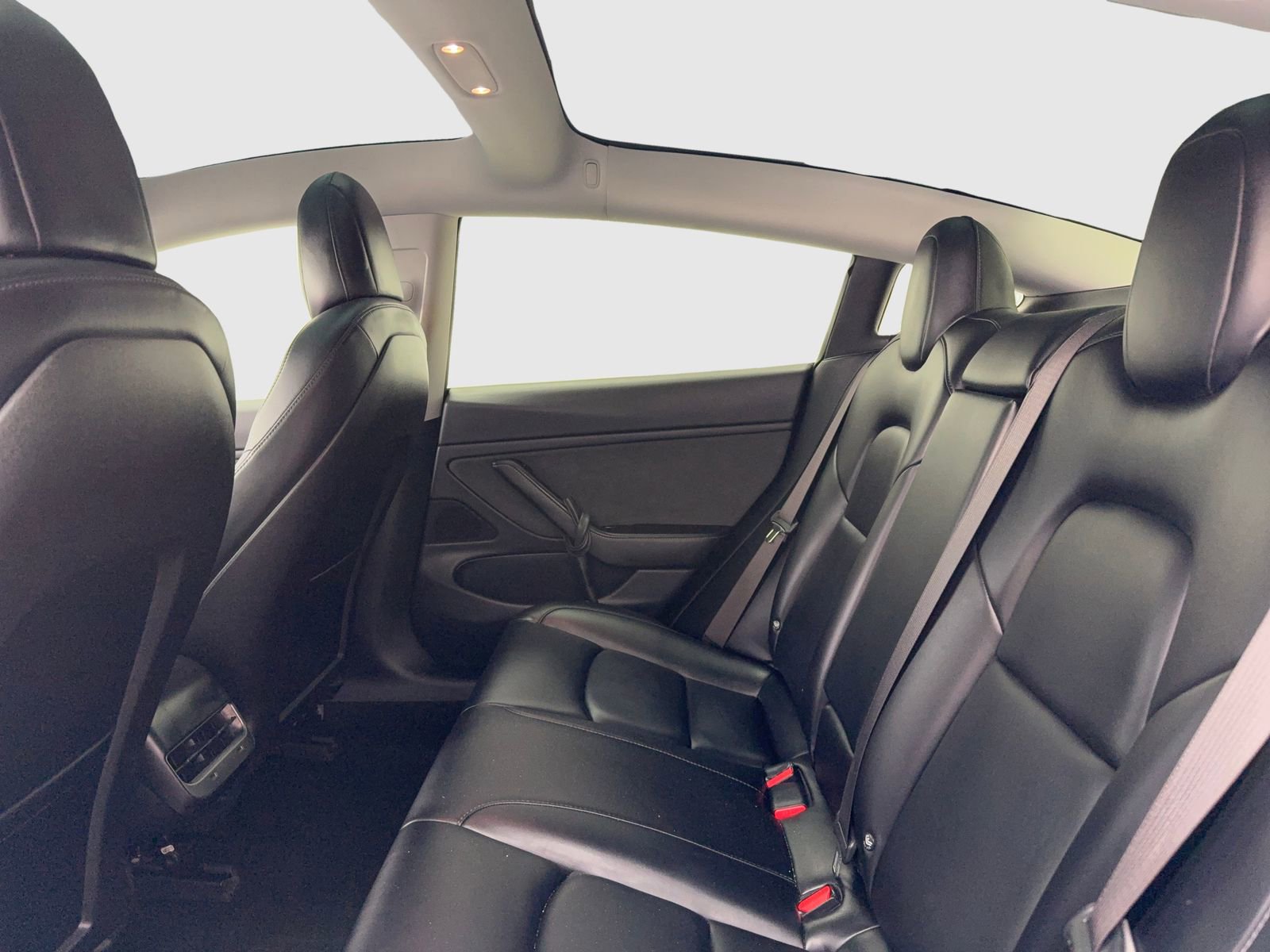 Used 2018 Tesla Model 3 Long Range image 37