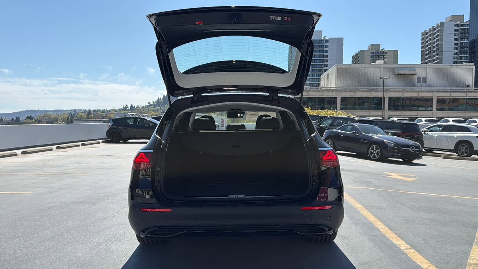 New 2026 Mercedes-Benz E 450 4MATIC All-Terrain Wagon image 8