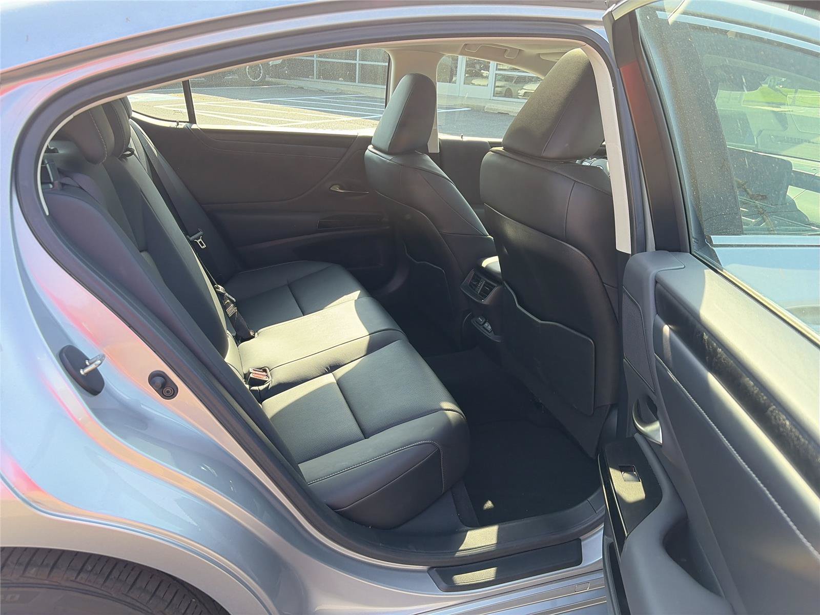 Used 2025 Lexus ES 350 w/ Premium Package FWD image 14