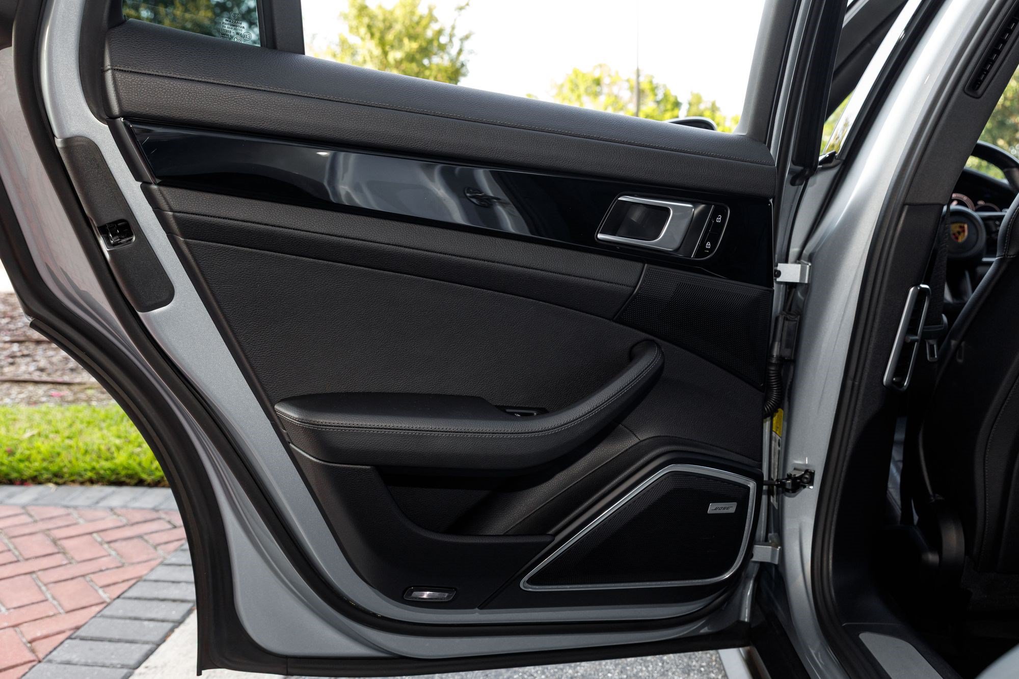 Used 2021 Porsche Panamera image 19