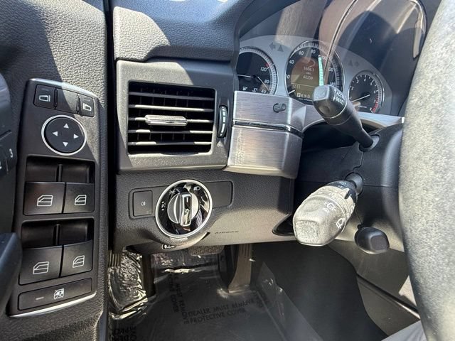 Used 2011 Mercedes-Benz GLK 350 4MATIC image 15