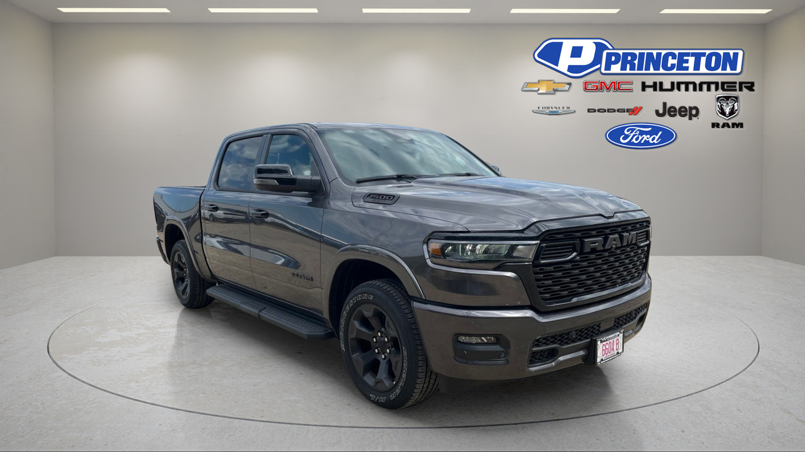 Used 2025 RAM 1500 Big Horn AWD/4WD image 1