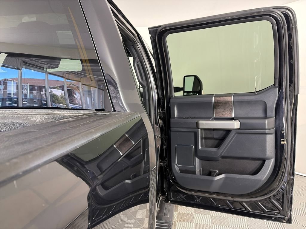 Used 2022 Ford F350 Lariat w/ Lariat Ultimate Package image 29