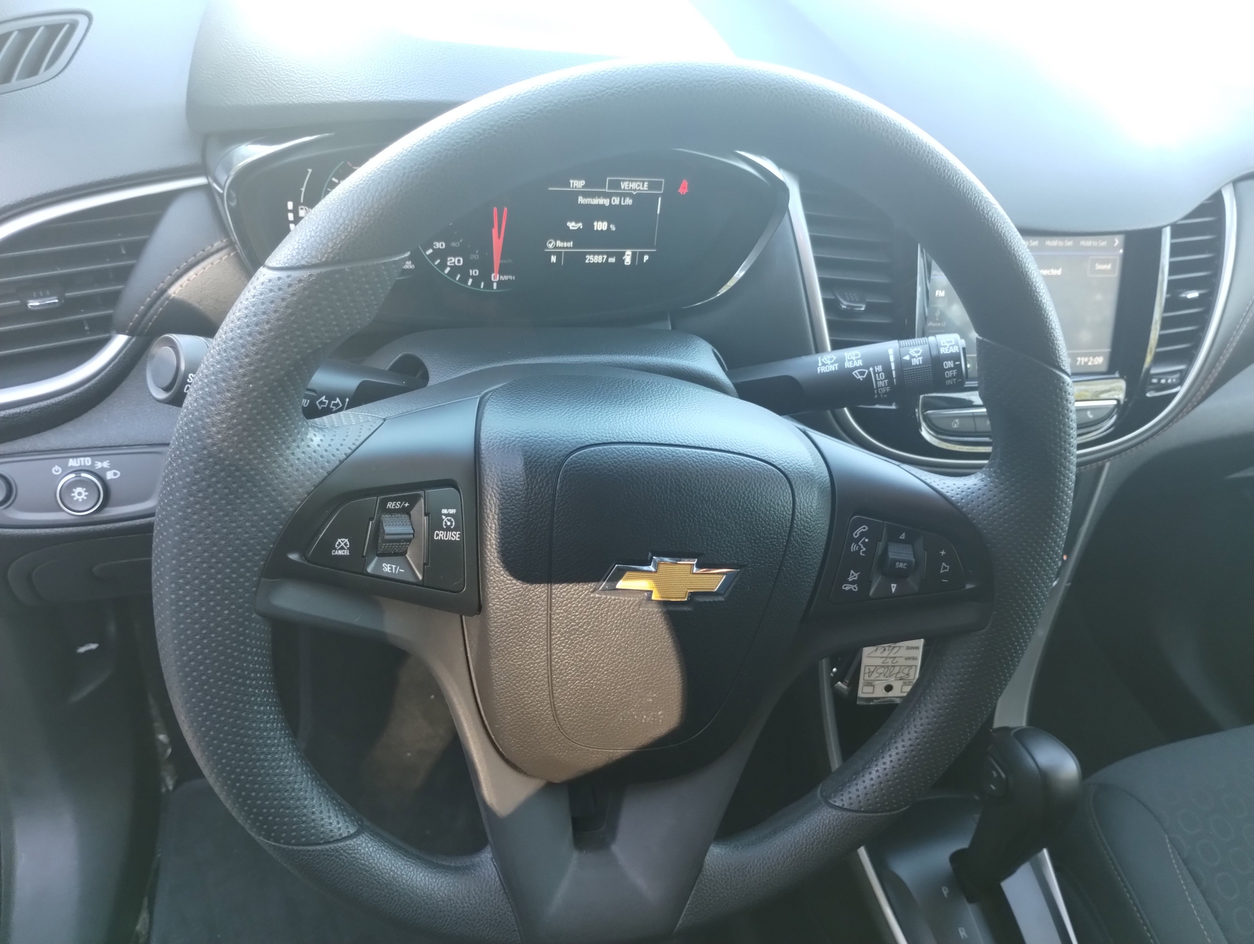 Used 2022 Chevrolet Trax LS w/ Tint and Cruise Package image 11