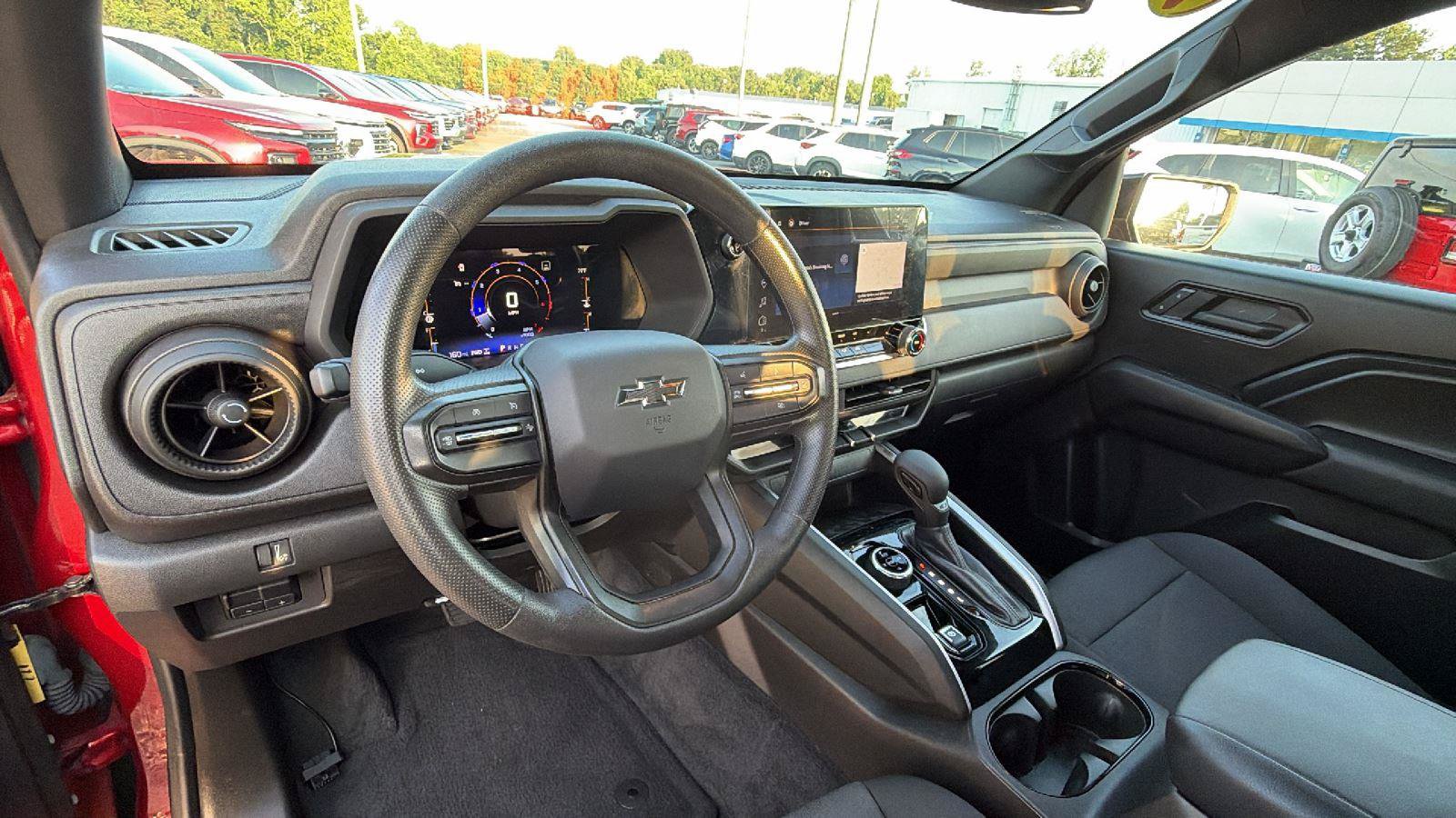 Used 2023 Chevrolet Colorado Trail Boss w/ Advanced Trailering Package AWD/4WD image 3