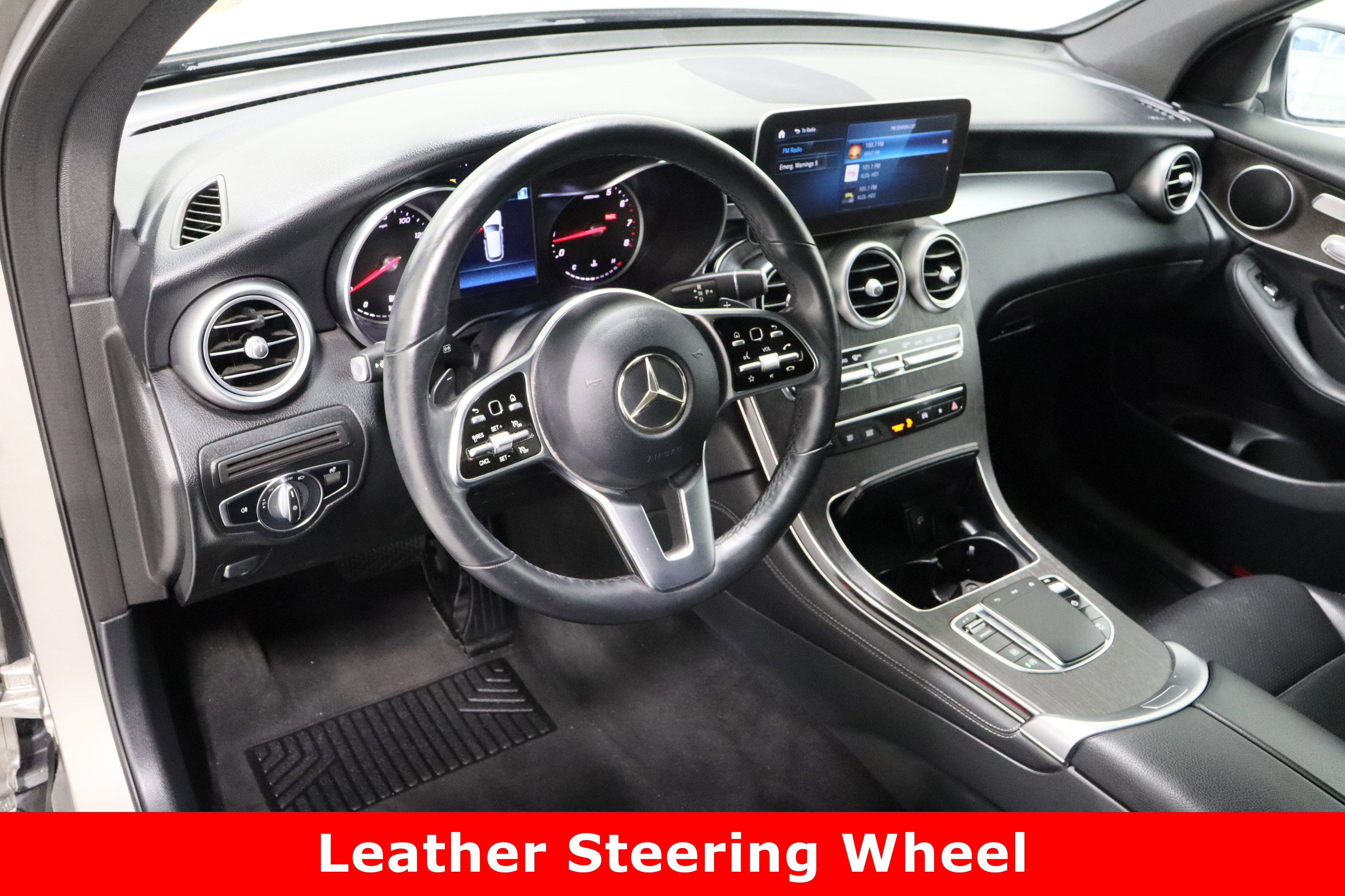 Used 2020 Mercedes-Benz GLC 300 4MATIC image 14