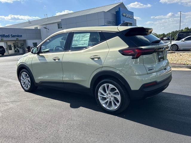 New 2027 Chevrolet Bolt LT w/ Comfort Package FWD image 7