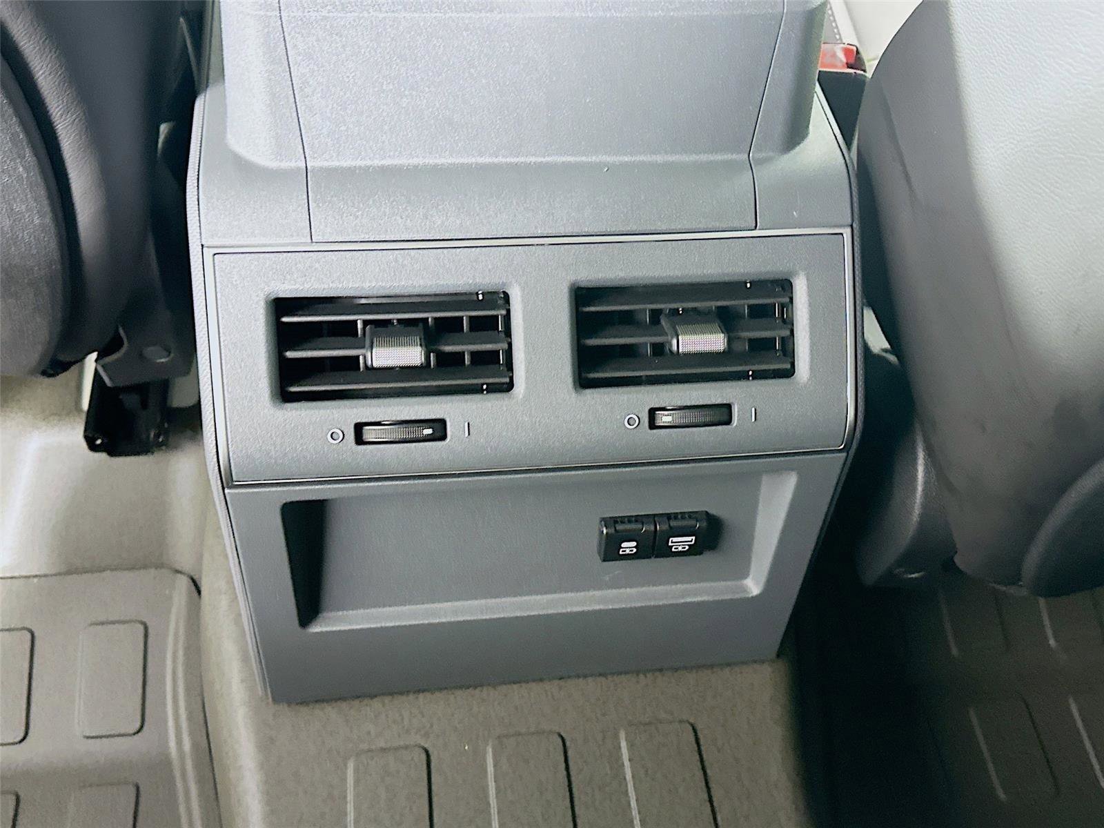 New 2025 INEOS Grenadier Fieldmaster Edition image 38