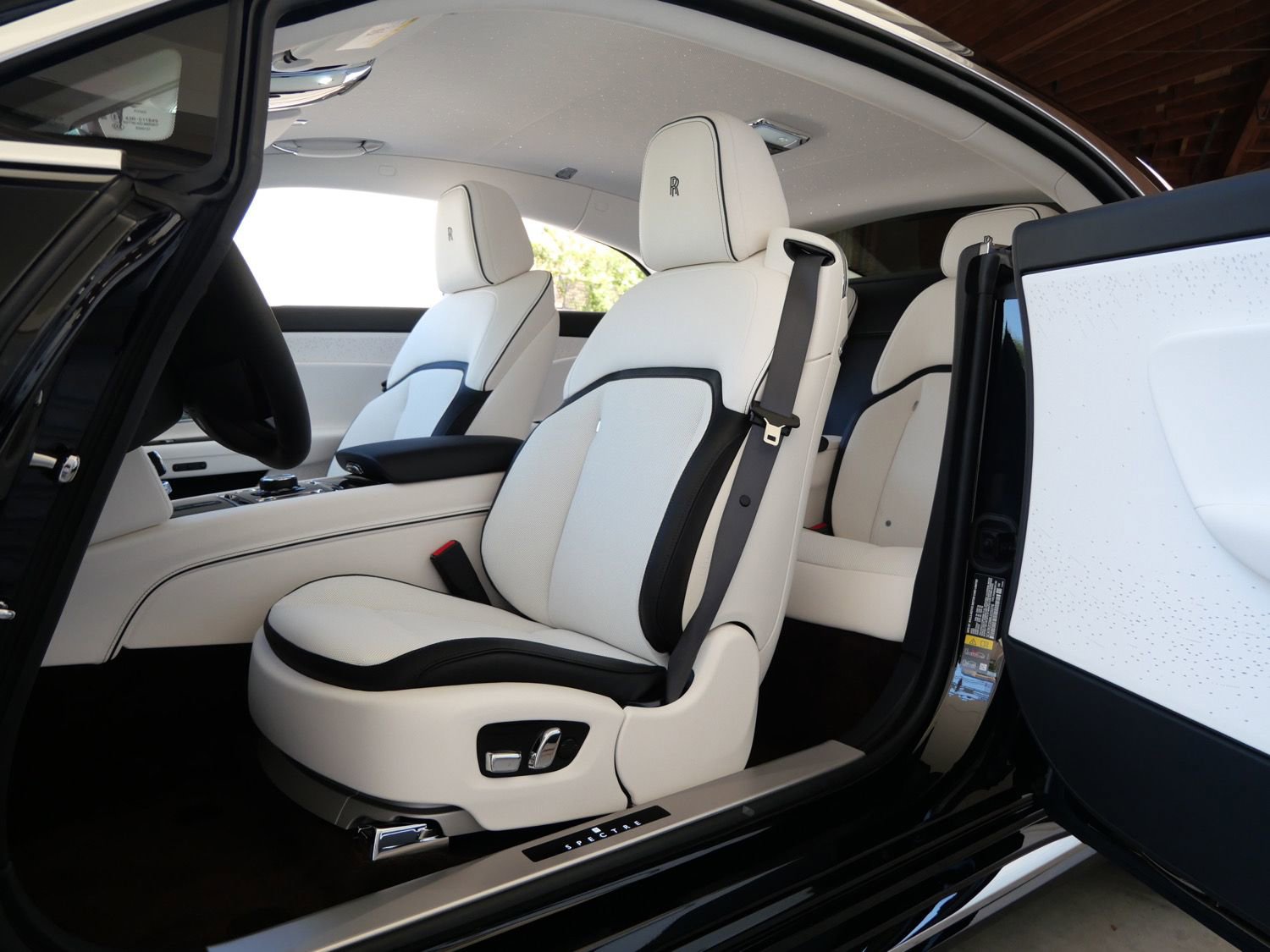 Used 2024 Rolls-Royce Spectre w/ Spectre Launch Package AWD/4WD image 24