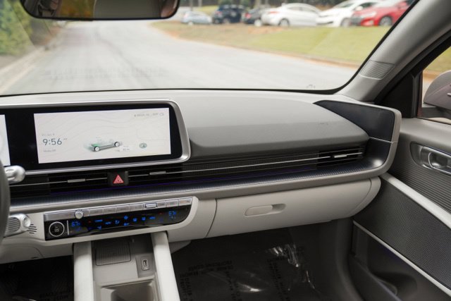 Used 2023 Hyundai Ioniq 6 SEL RWD image 23