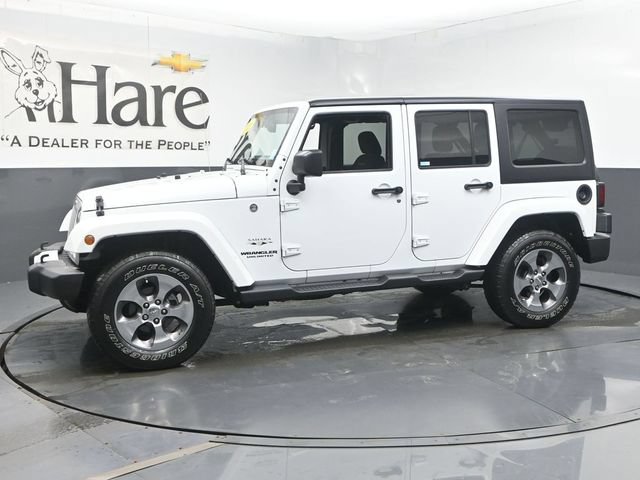 Used 2016 Jeep Wrangler Unlimited Sahara w/ Connectivity Group AWD/4WD image 30
