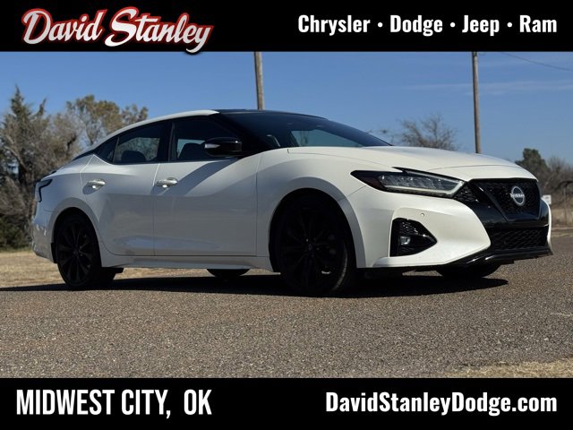Used 2023 Nissan Maxima SR w/ Sport Mat Group image 1