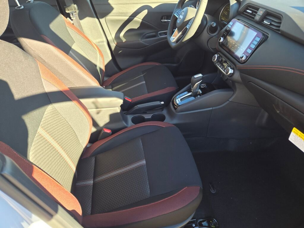 Used 2025 Nissan Versa SR w/ Trunk Package image 8