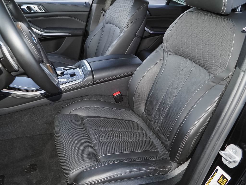 Used 2023 BMW X5 M50i w/ Dynamic Handling Package image 24