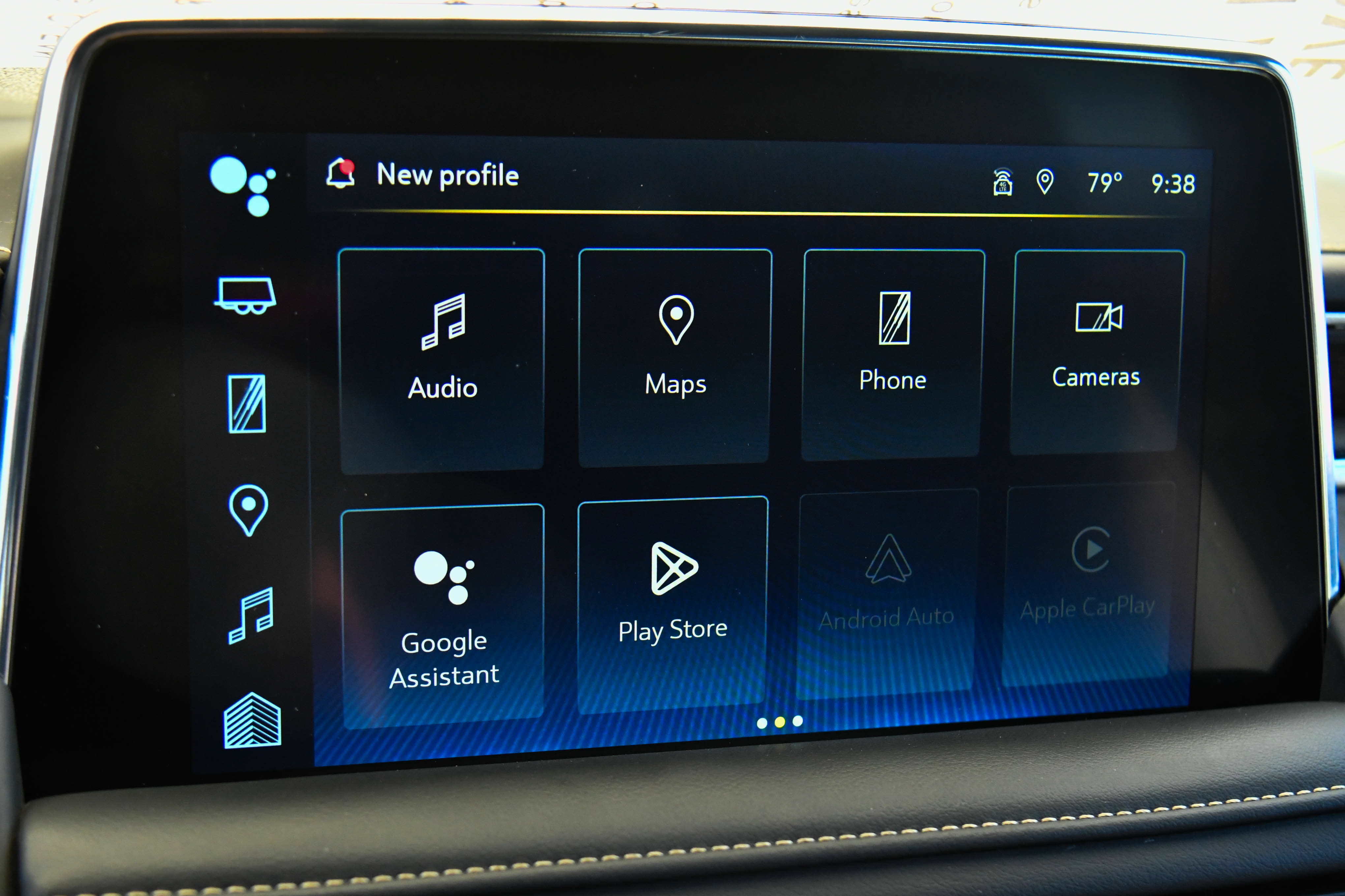 Used 2023 Chevrolet Suburban Premier RWD image 21