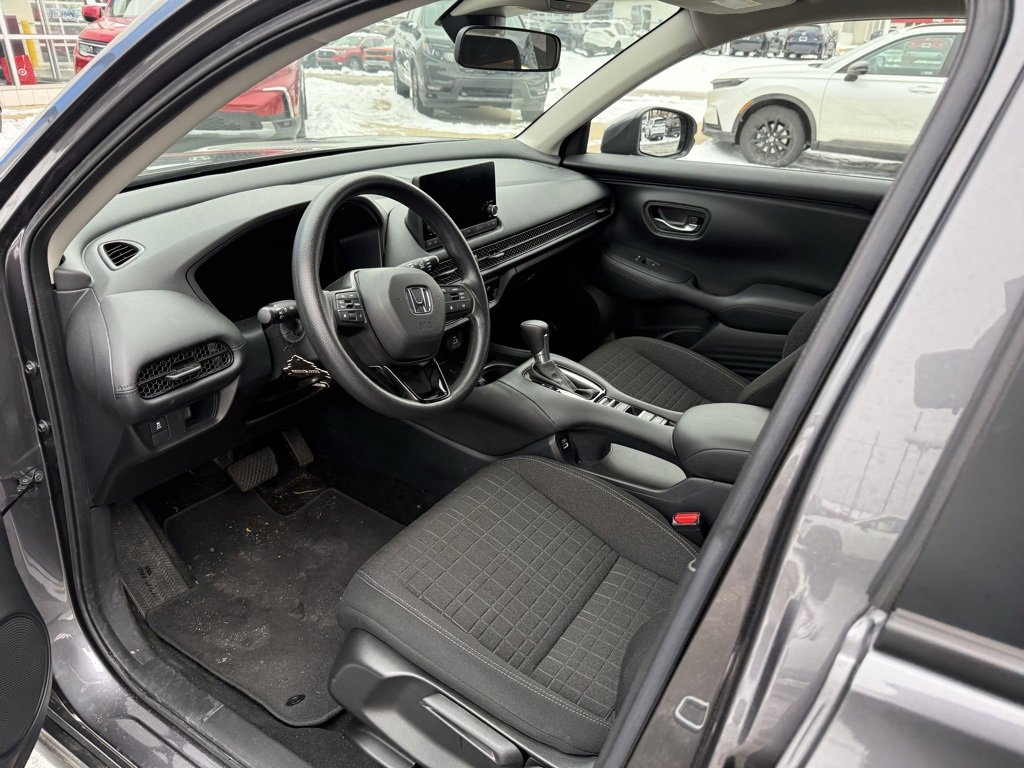 Certified 2023 Honda HR-V LX image 7