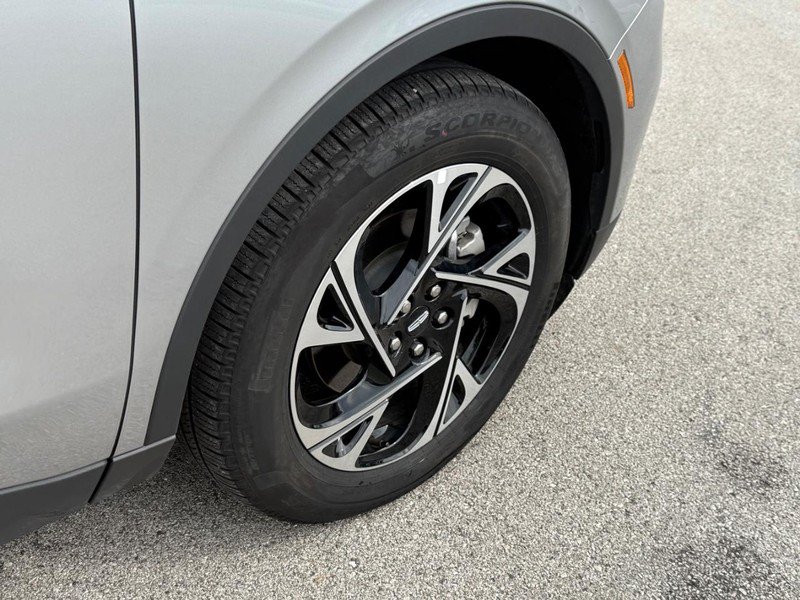 Certified 2025 Lincoln Nautilus Premier AWD/4WD image 8