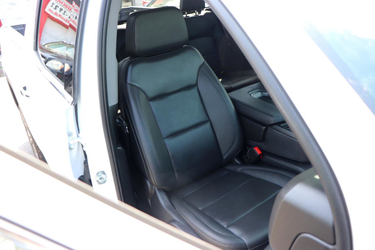 Used 2025 GMC Sierra 1500 SLT AWD/4WD image 14