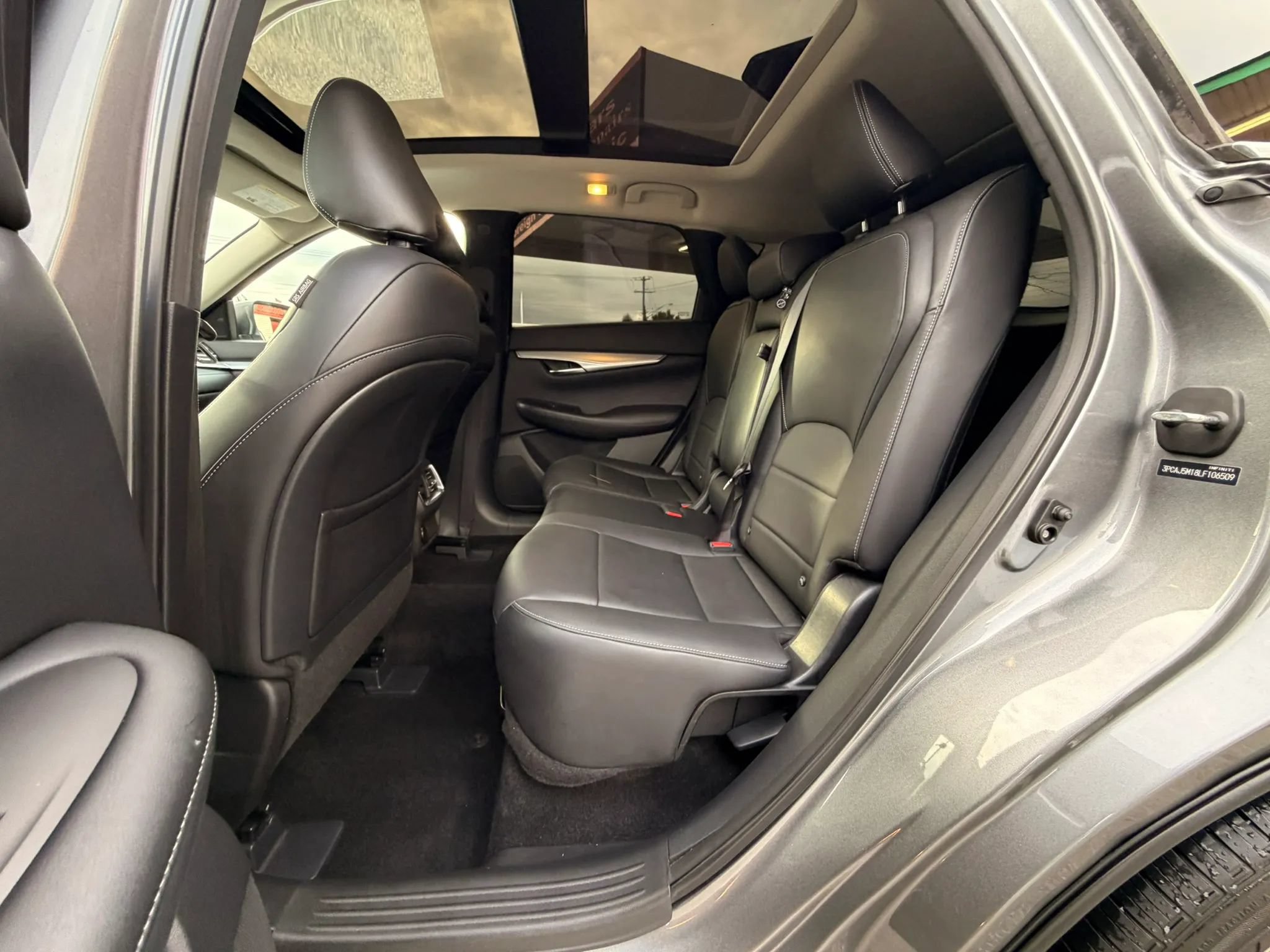 Used 2020 INFINITI QX50 Luxe FWD image 10
