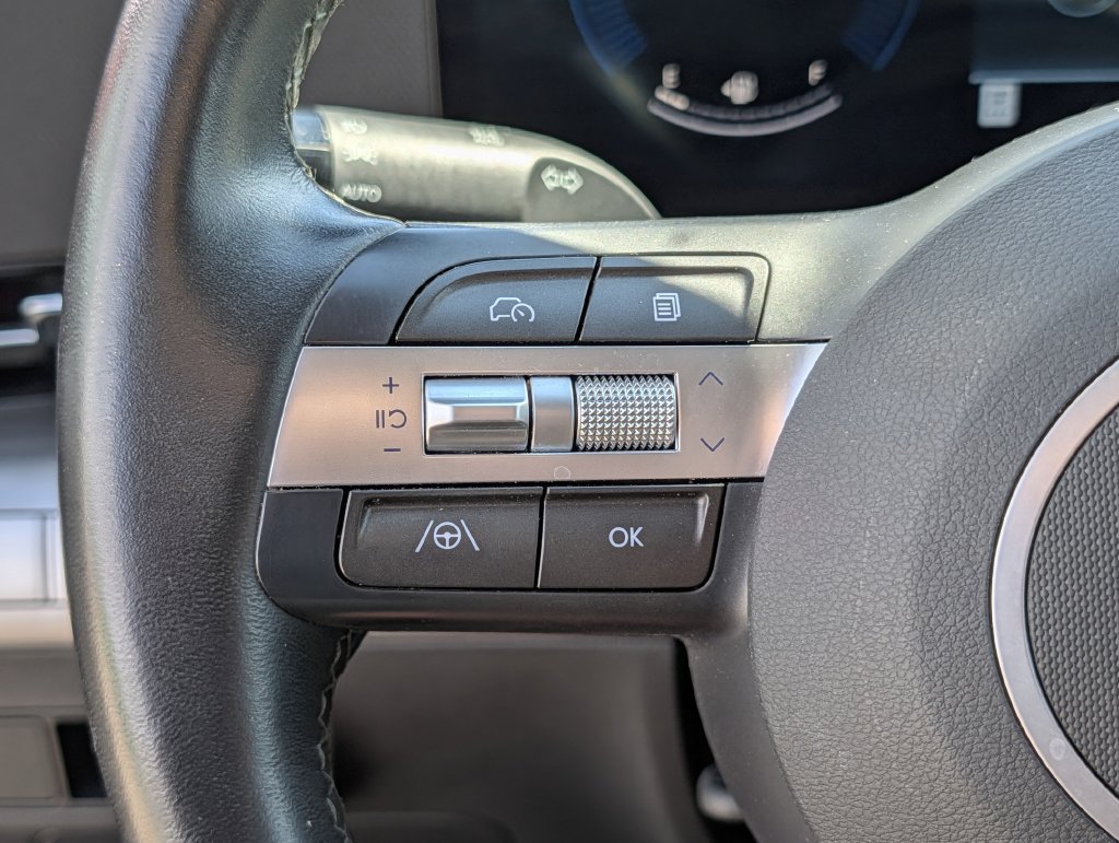 Used 2025 Hyundai Kona SEL FWD image 21