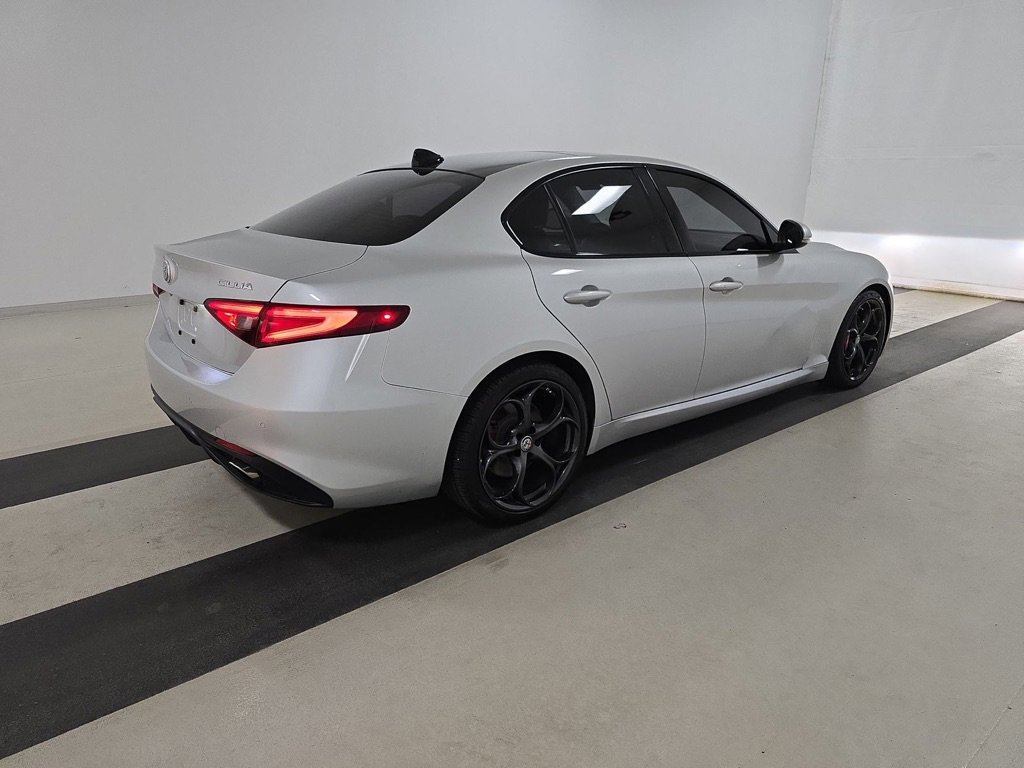 Used 2019 Alfa Romeo Giulia Ti Sport w/ Quick Order Package 22U Sport image 3
