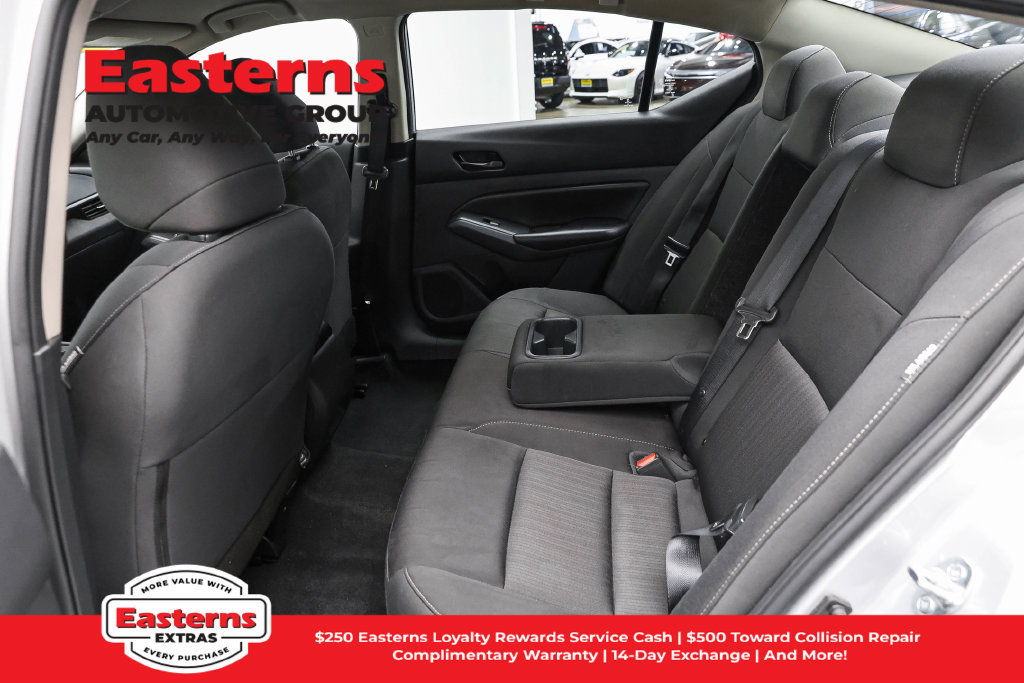 Used 2024 Nissan Altima 2.5 S FWD image 21