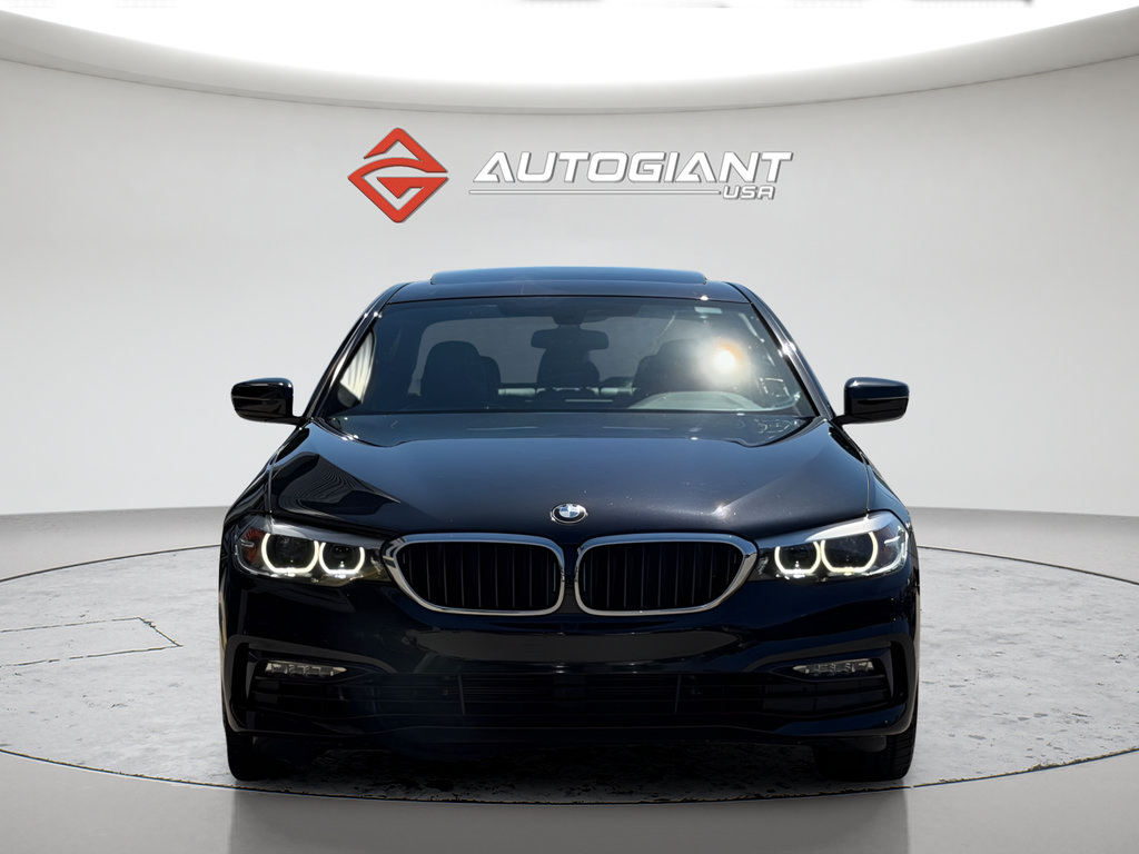 Used 2018 BMW 530e xDrive AWD/4WD image 3