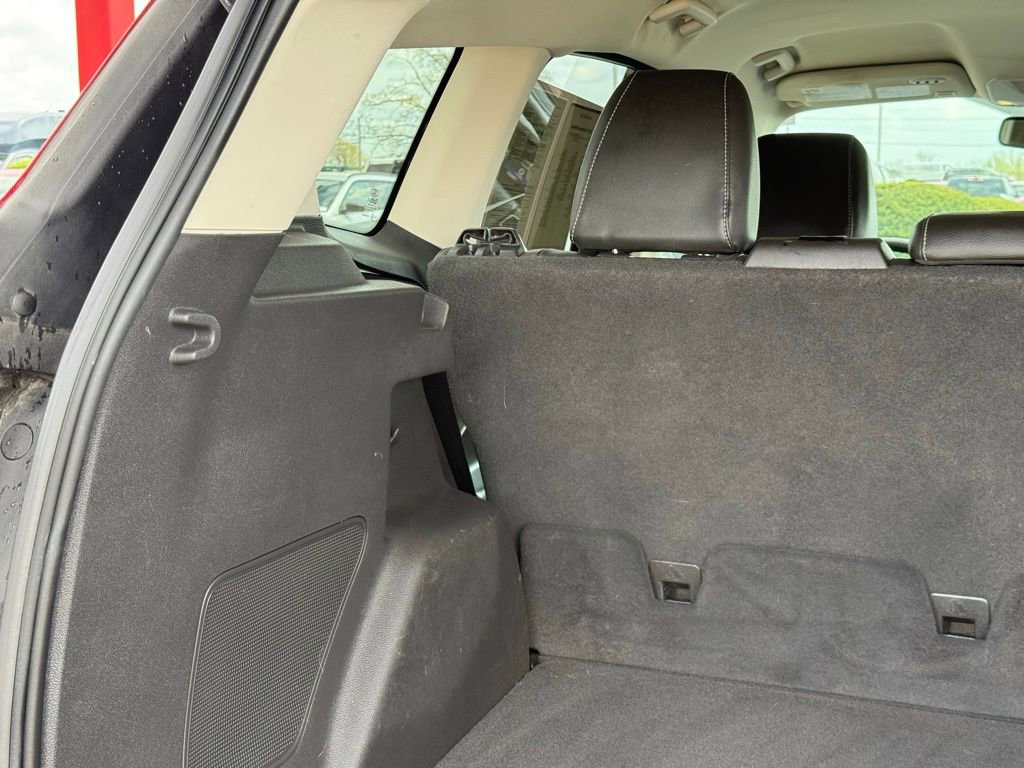 Used 2017 Ford Escape Titanium image 34