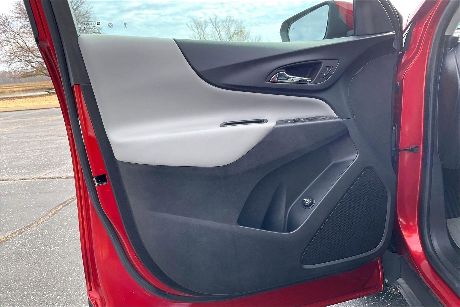 Used 2022 Chevrolet Equinox LT image 18