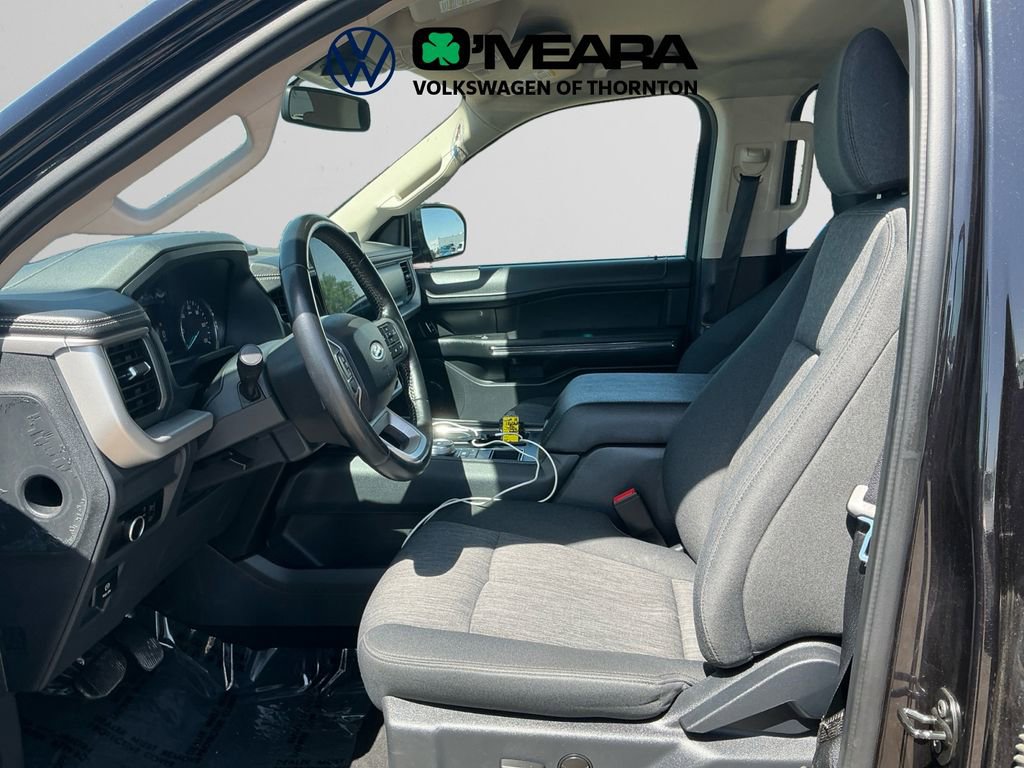 Used 2024 Ford Expedition XLT RWD image 8