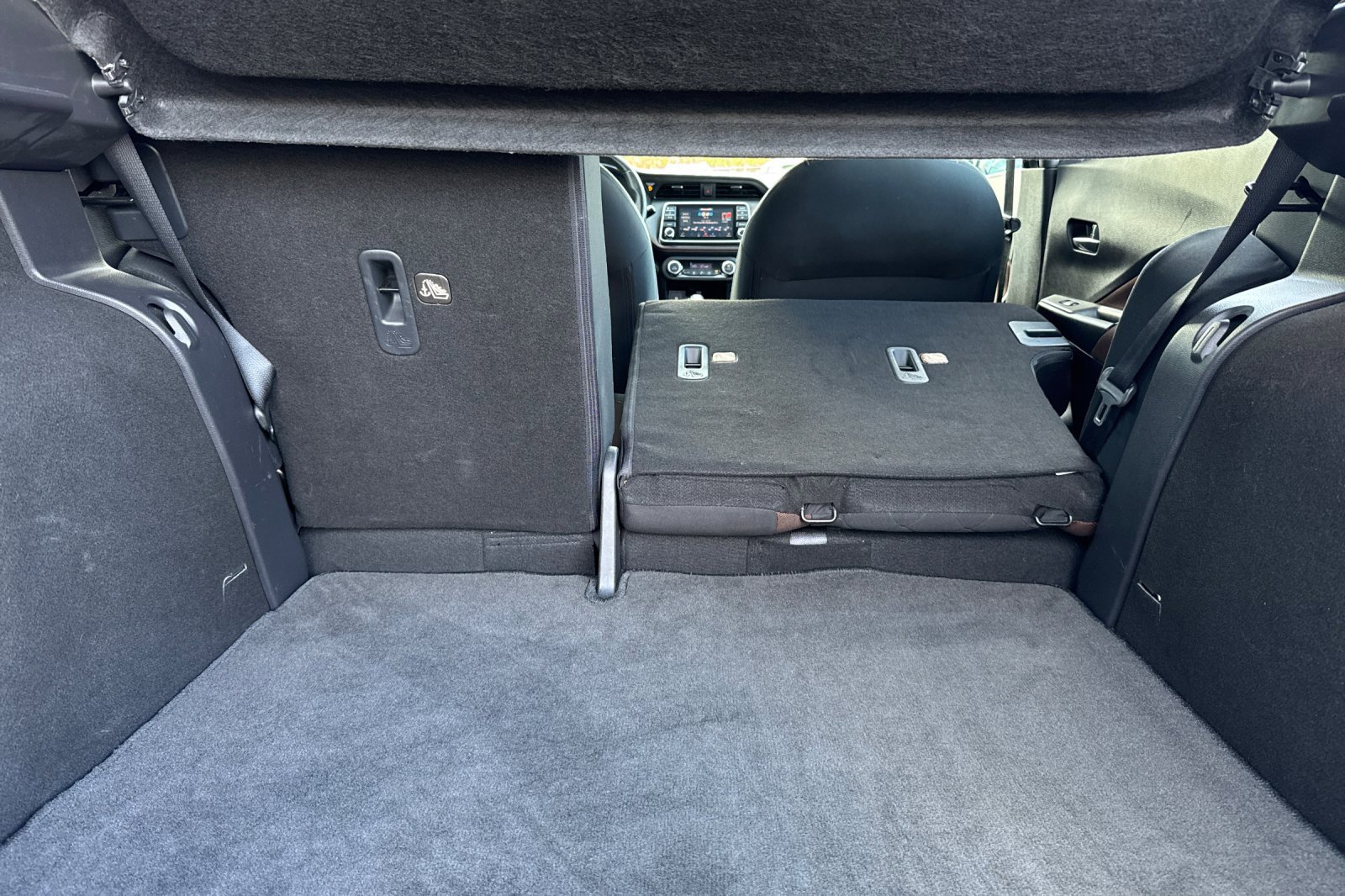 Used 2020 Nissan Kicks SR image 15