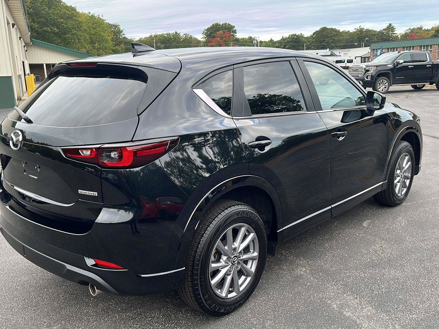 Used 2024 MAZDA CX-5 AWD 2.5 S w/ Preferred Package image 5