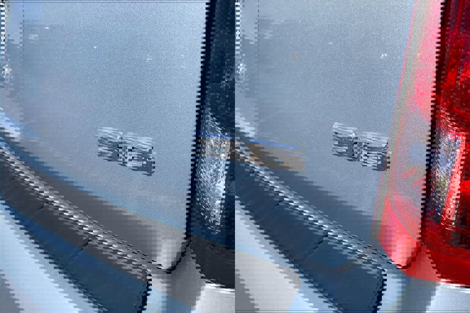 Used 2014 Cadillac SRX Luxury w/ Driver Awareness Package image 9