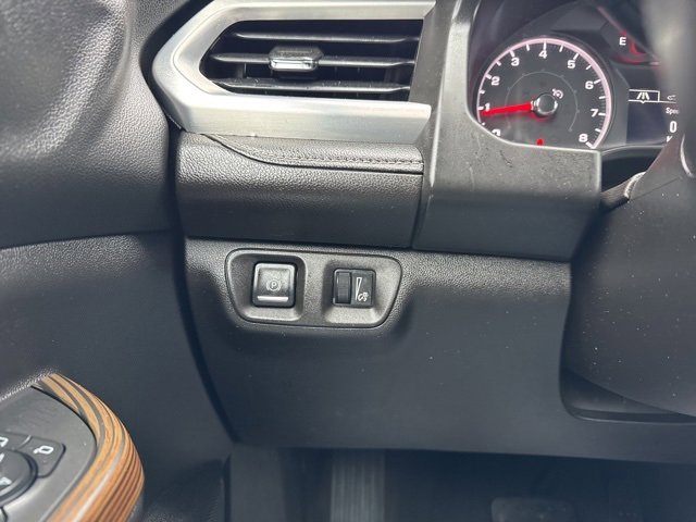 Used 2018 GMC Acadia SLE image 15