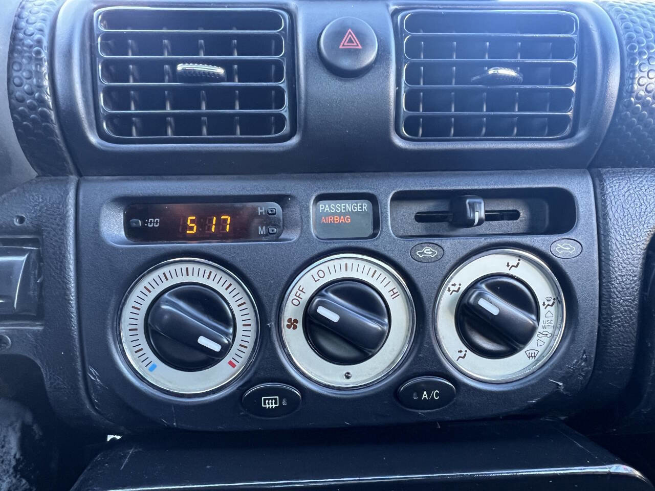 Used 2003 Toyota MR2 Base 2dr Convertible image 36