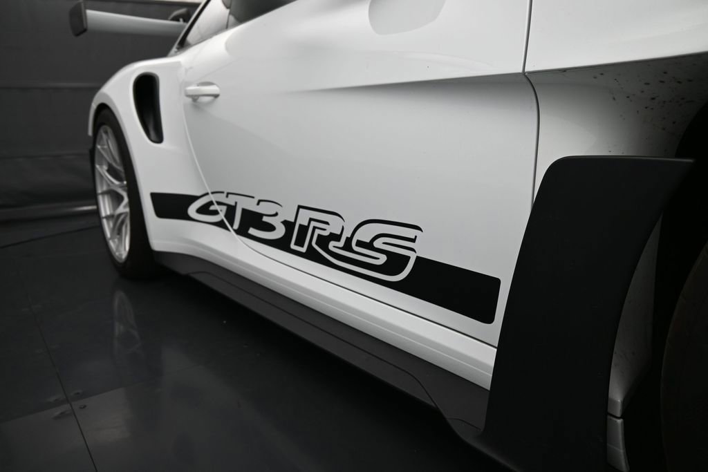 Used 2025 Porsche 911 GT3 RS RWD image 30