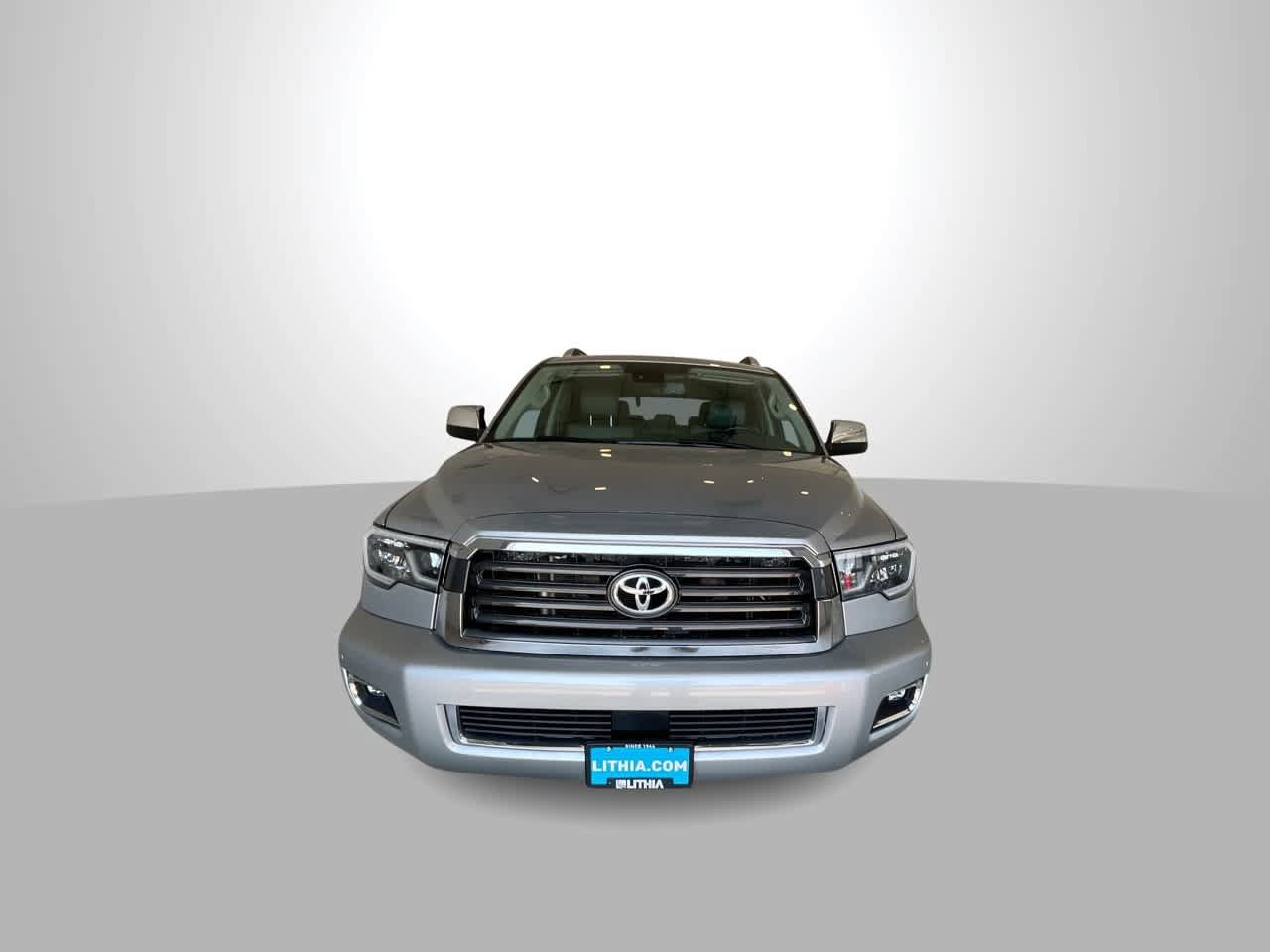 Used 2021 Toyota Sequoia Limited AWD/4WD image 3