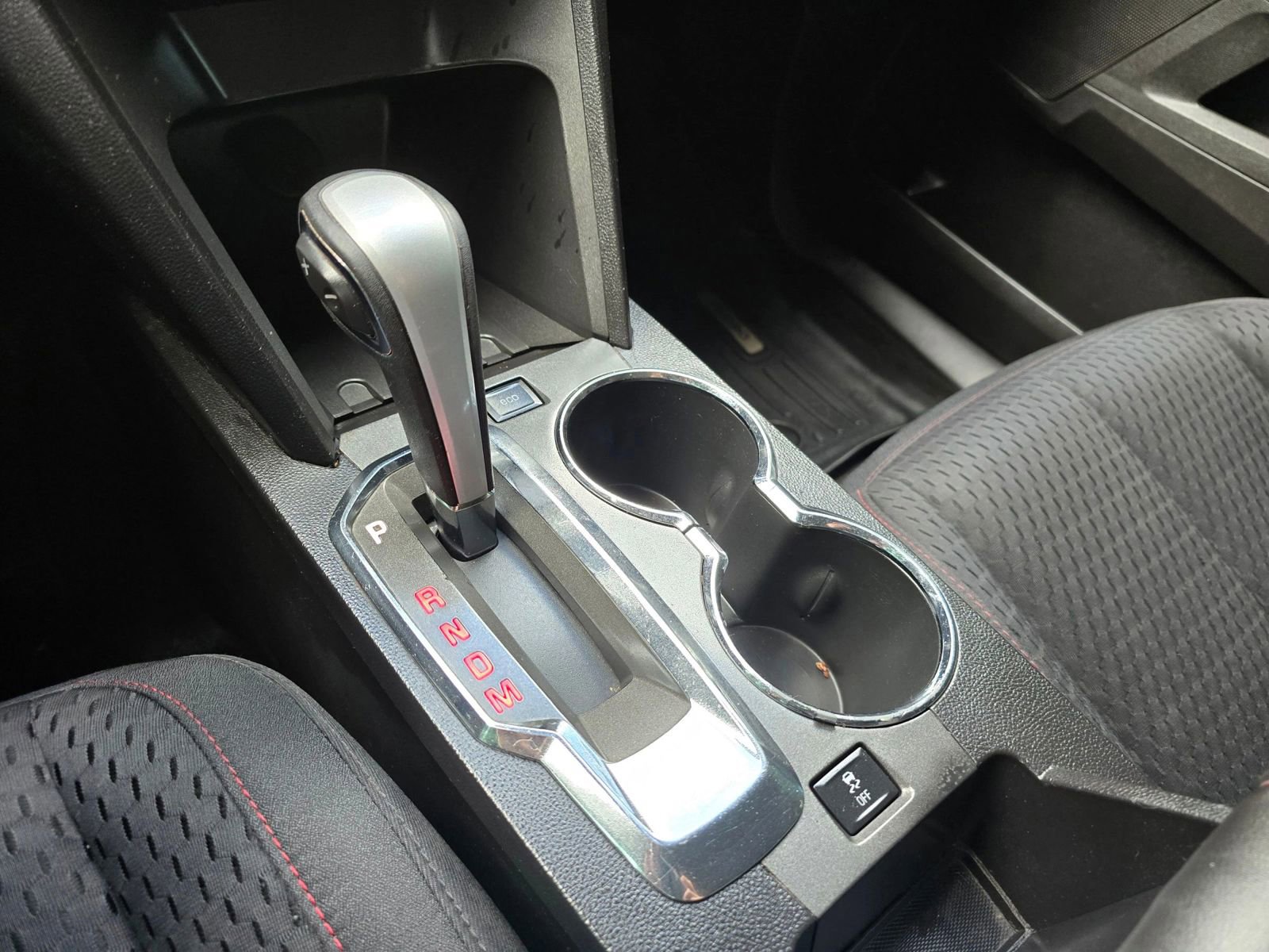 Used 2015 GMC Terrain SLE image 28