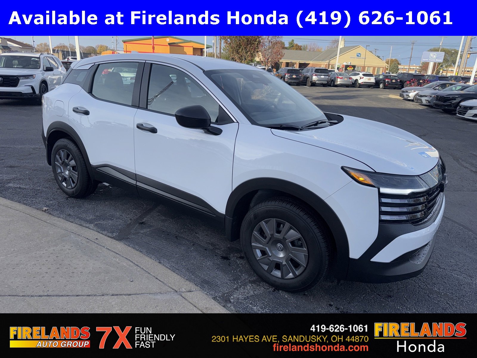 Used 2025 Nissan Kicks S image 6