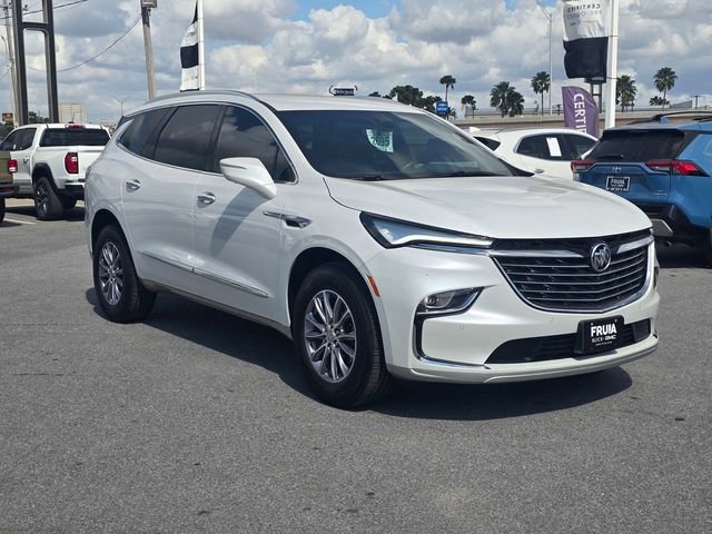 Used 2024 Buick Enclave Essence w/ Sound and Sites Package image 3