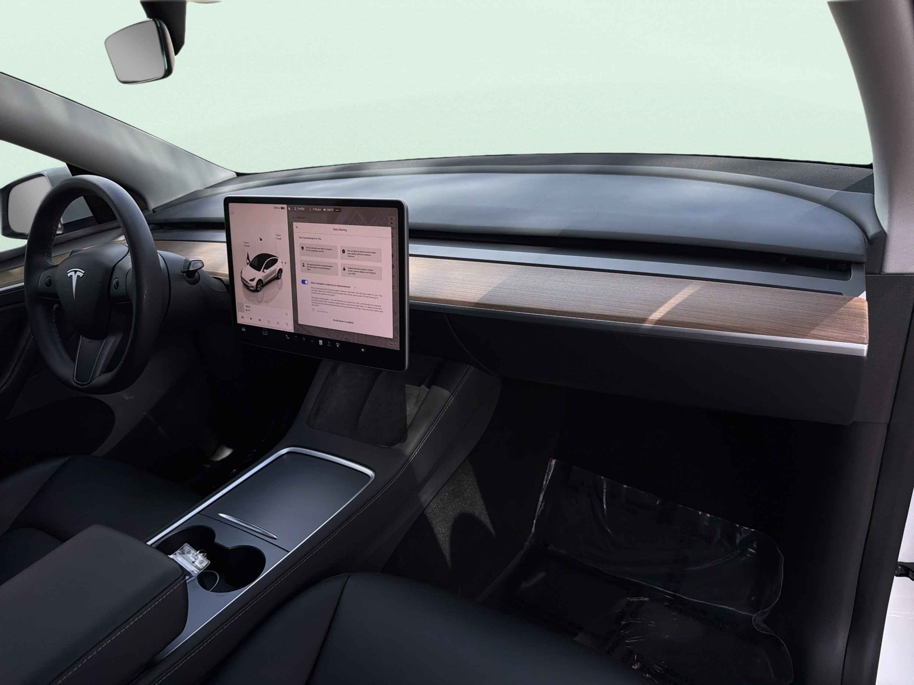 Used 2023 Tesla Model Y Long Range AWD/4WD image 39