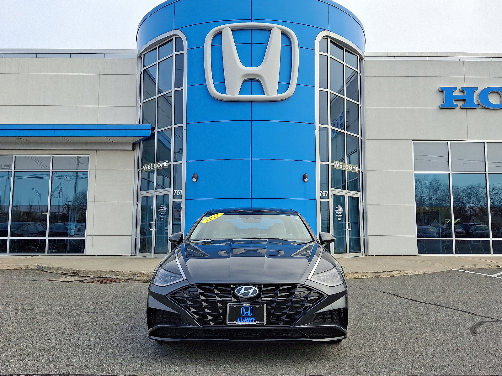 Used 2023 Hyundai Sonata SEL w/ Convenience Package image 2