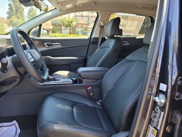 New 2026 Kia Sportage EX FWD image 8