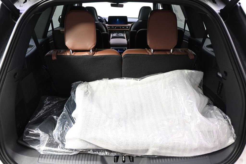 New 2026 Lincoln Aviator Reserve AWD/4WD image 19