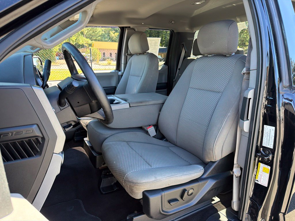 Used 2019 Ford F150 XLT w/ Equipment Group 302A Luxury AWD/4WD image 18