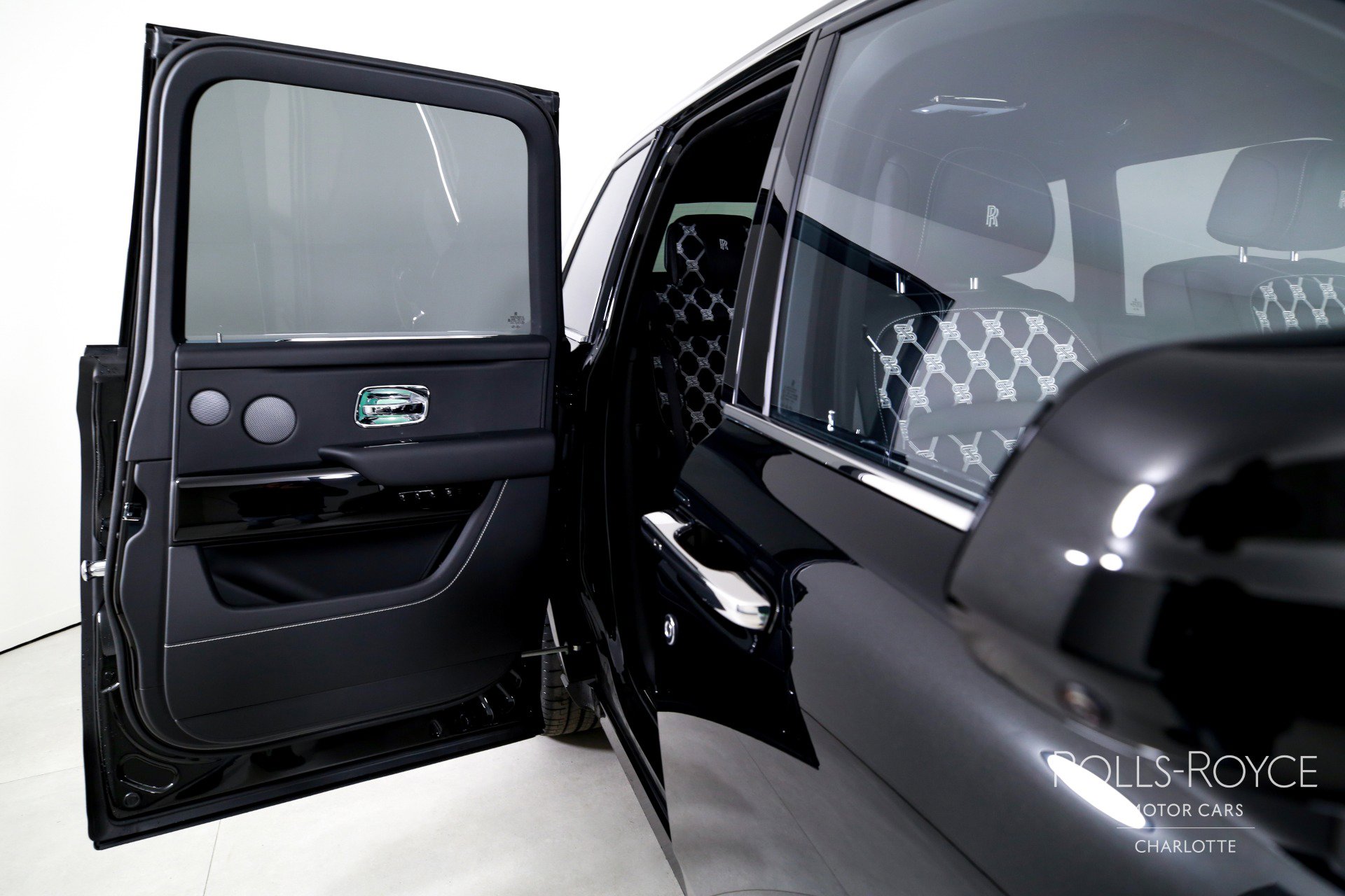 New 2026 Rolls-Royce Cullinan image 31