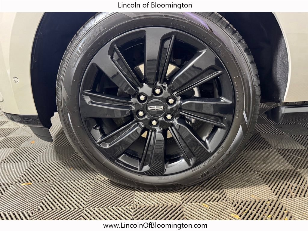 Certified 2023 Lincoln Navigator Reserve AWD/4WD image 27